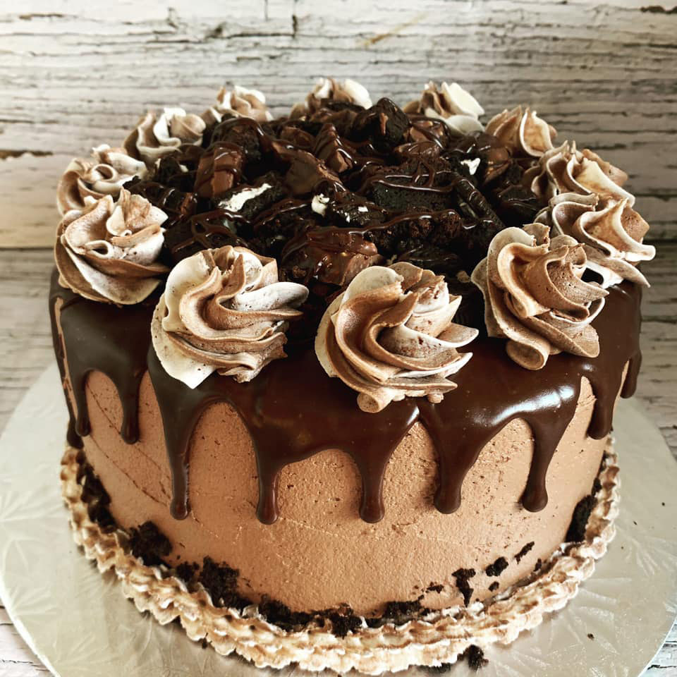 Chocolate Explosion Cake | Mama Made That