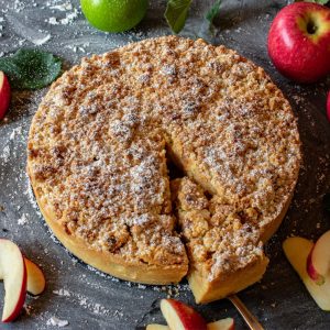 Mama's Apple Crumble Cheesecake